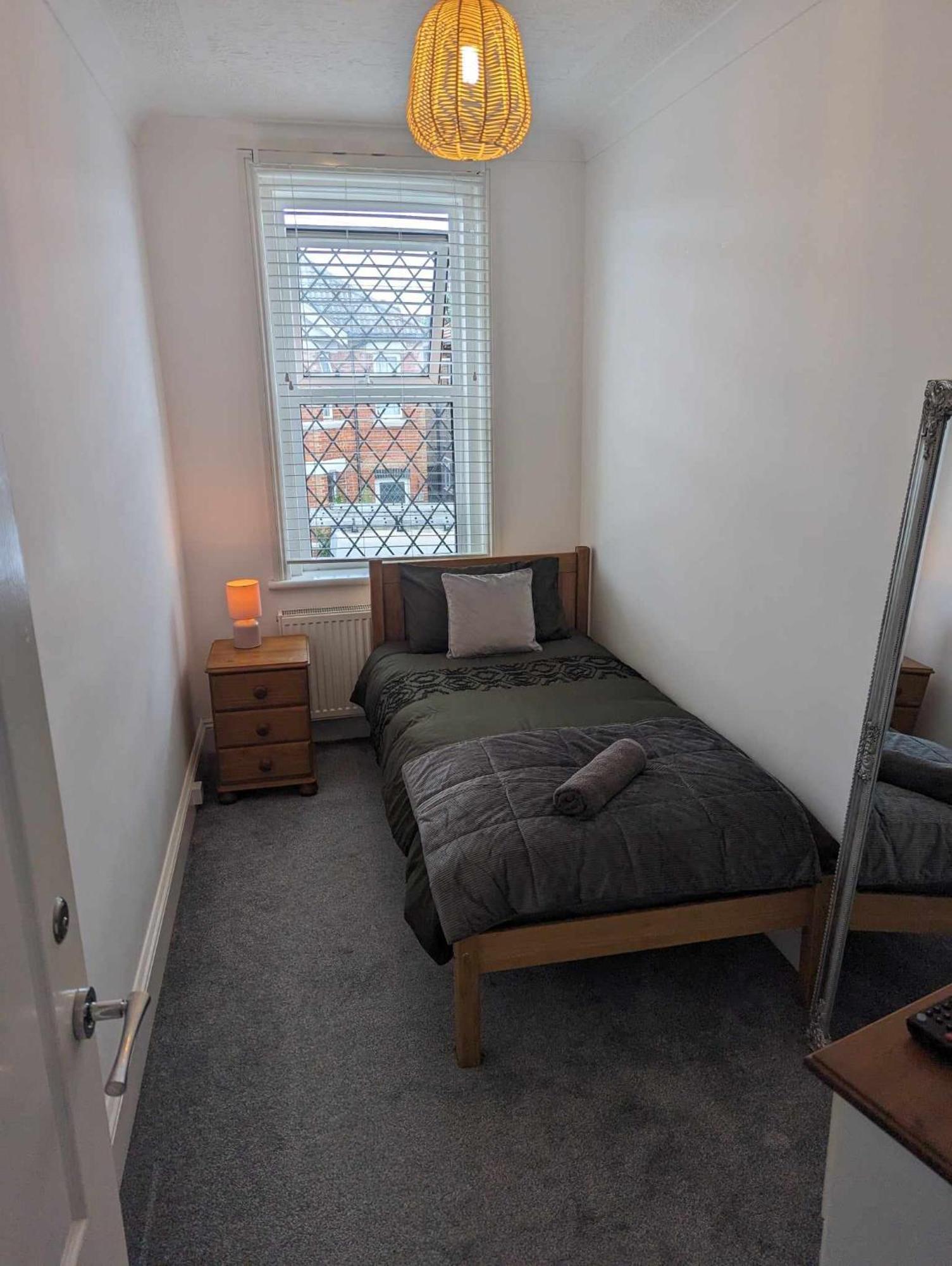 Cosy Bee And Apartment Bournemouth Esterno foto