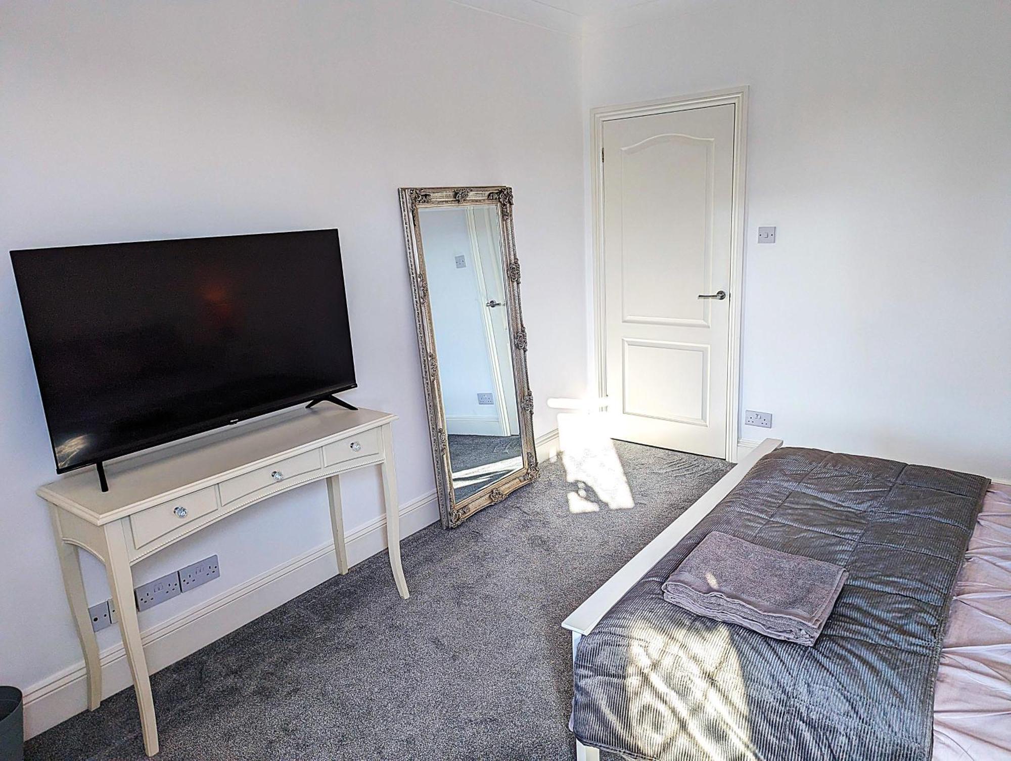 Cosy Bee And Apartment Bournemouth Esterno foto