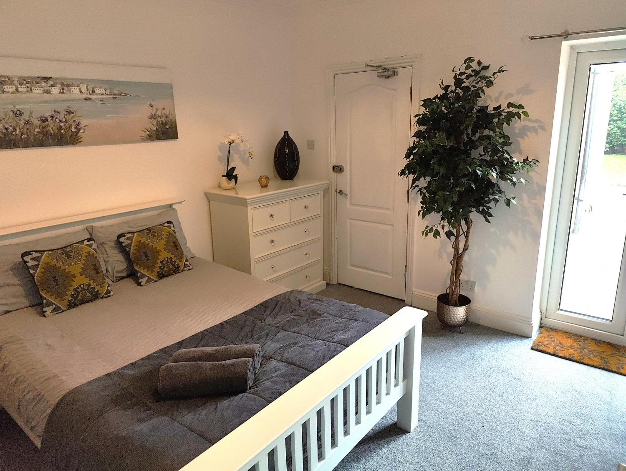 Cosy Bee And Apartment Bournemouth Esterno foto