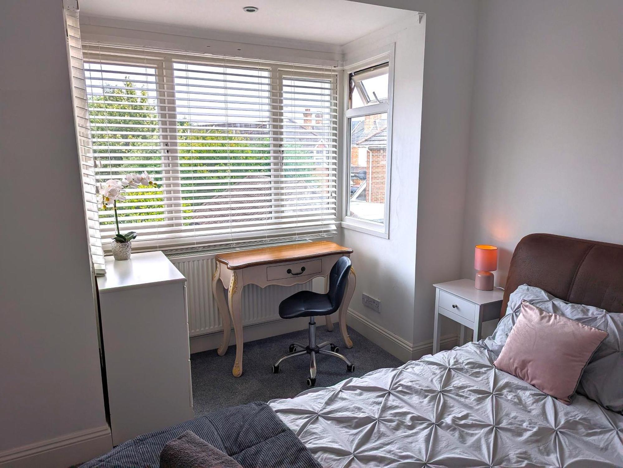 Cosy Bee And Apartment Bournemouth Esterno foto